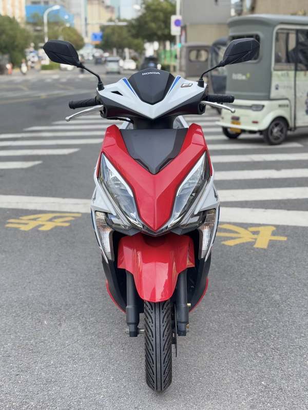 二手新大洲本田裂行 RX125Fi