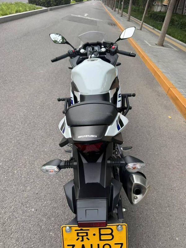 二手豪爵铃木GSX250R