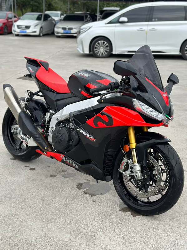 二手阿普利亚RSV4