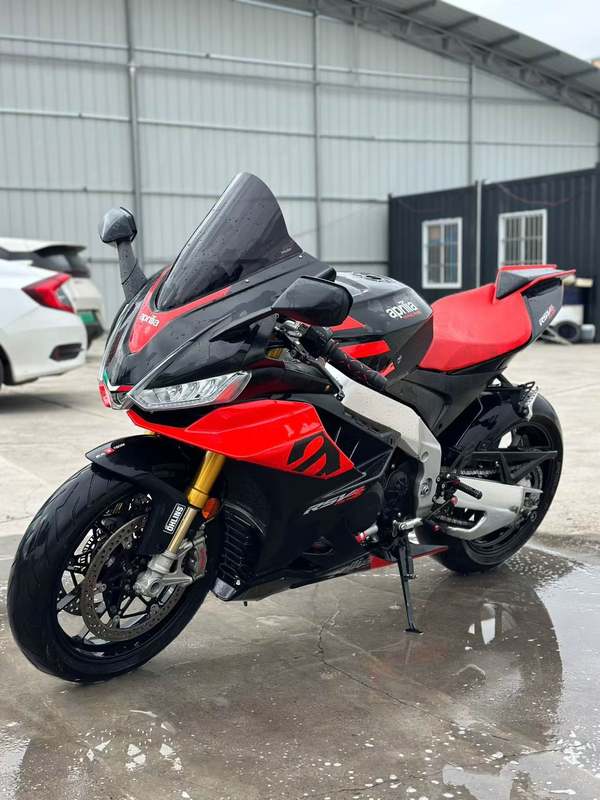 二手阿普利亚RSV4