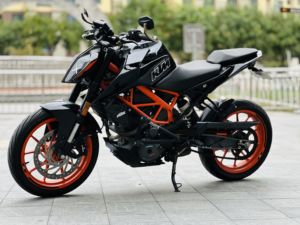 二手KTMR2R390 Duke