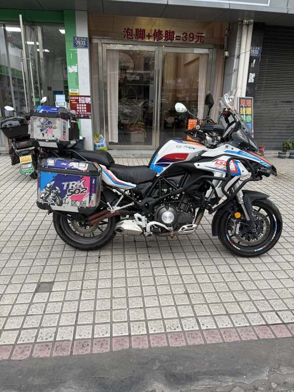 二手贝纳利金鹏 TRK502