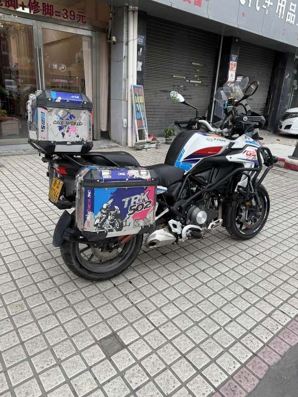 二手贝纳利金鹏 TRK502