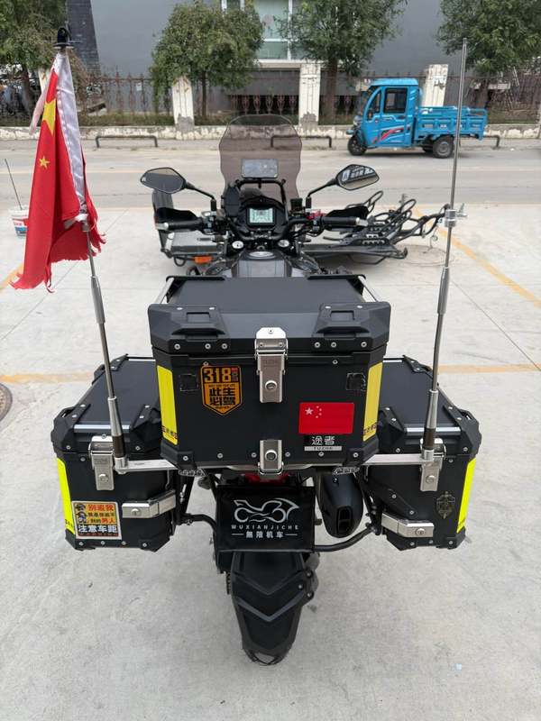 二手贝纳利金鹏 TRK502