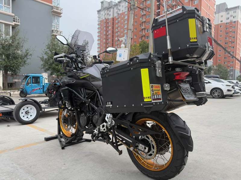 二手贝纳利金鹏 TRK502