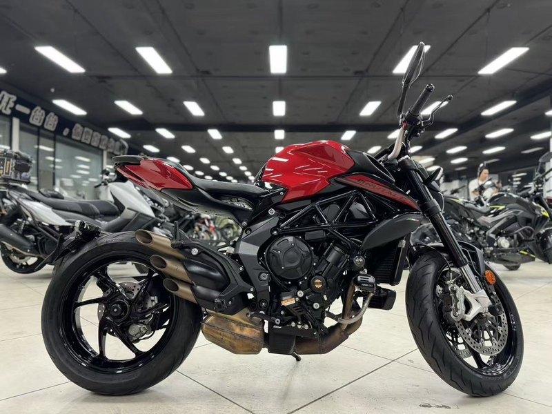 二手奥古斯塔Brutale 800