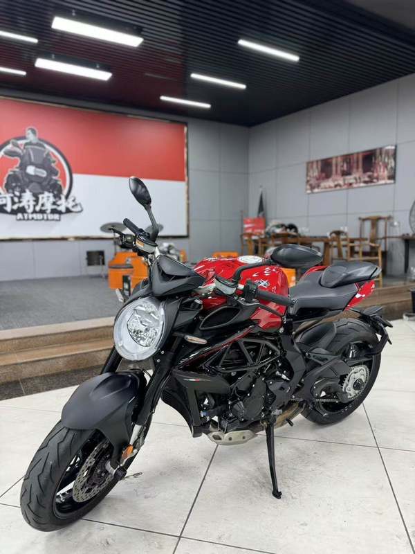 二手奥古斯塔Brutale 800