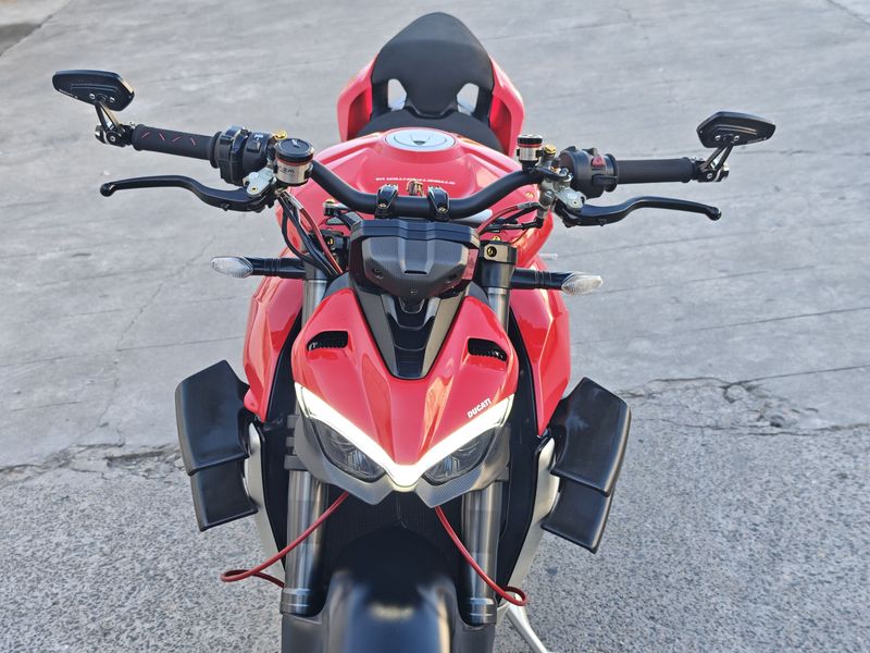 二手杜卡迪Street Fighter V4