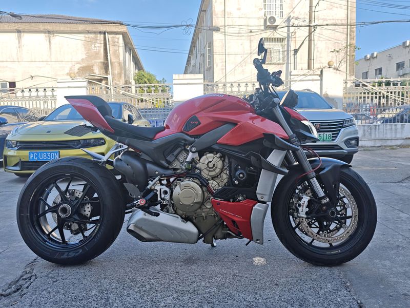 二手杜卡迪Street Fighter V4