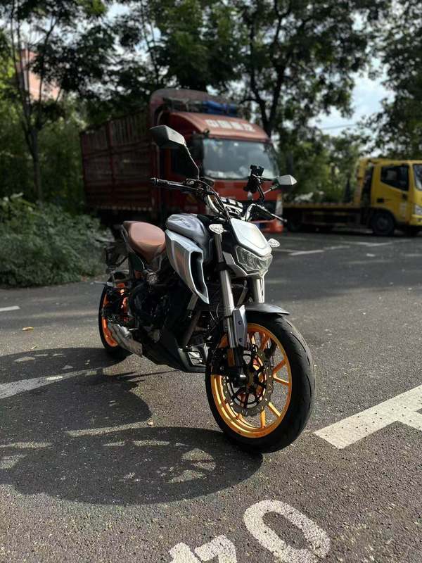 二手森科金刚魔兽 SK 250-K