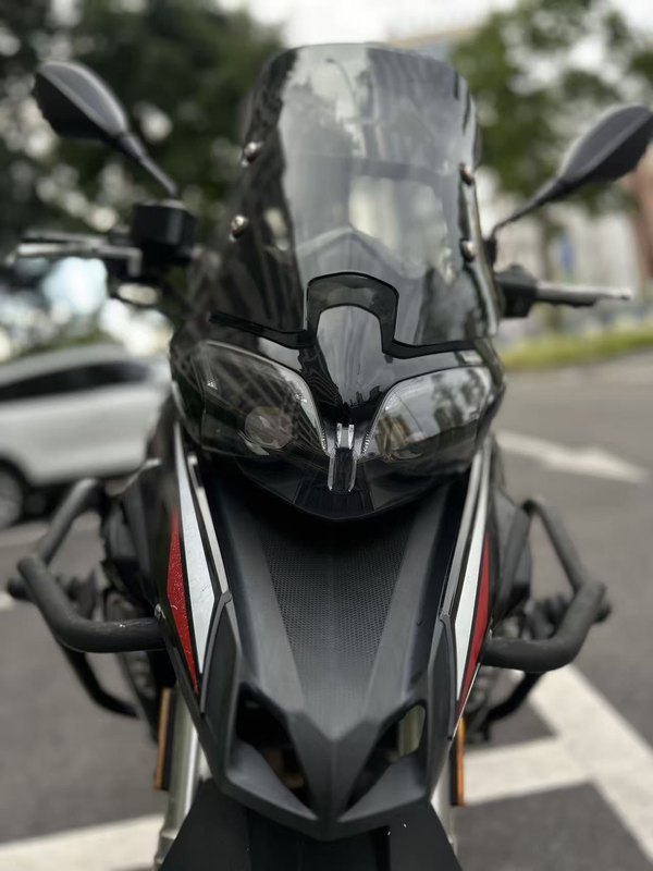 二手贝纳利金鹏 TRK251
