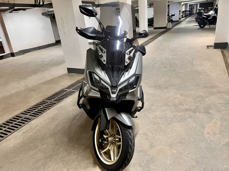 二手三阳哈士奇 Husky ADV300