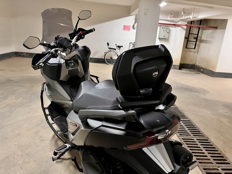 二手三阳哈士奇 Husky ADV300