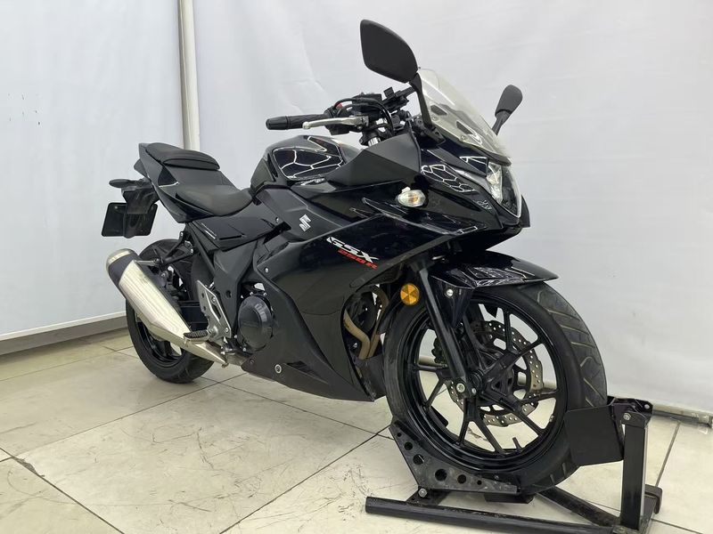 二手豪爵铃木GSX250R