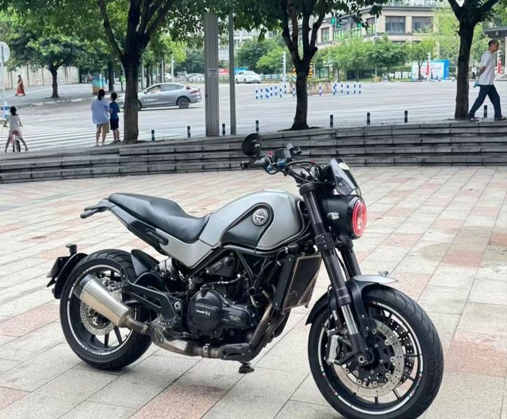 二手贝纳利幼狮 Leoncino 500