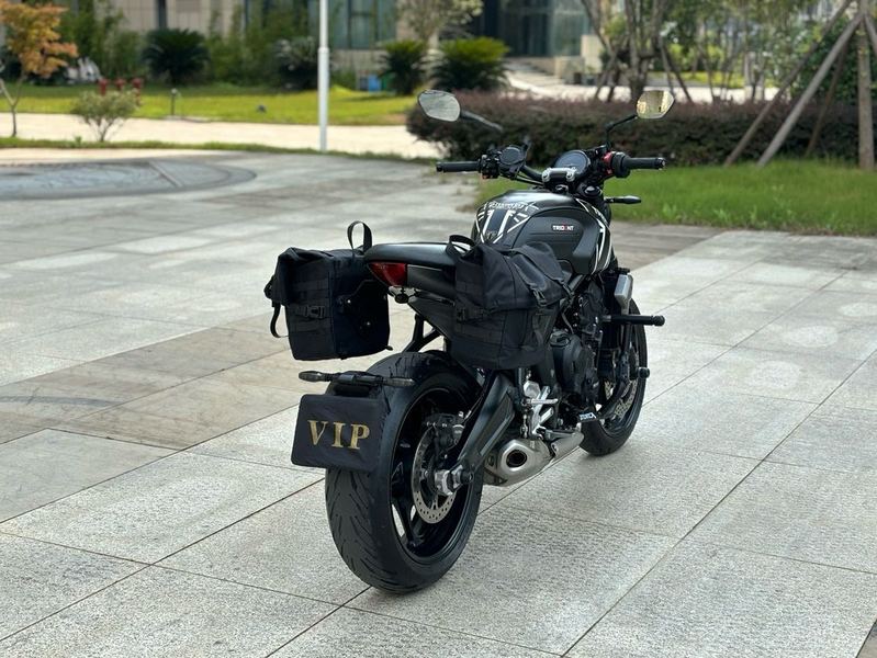 二手凯旋Trident 660