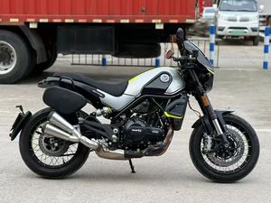 二手贝纳利幼狮 Leoncino 500