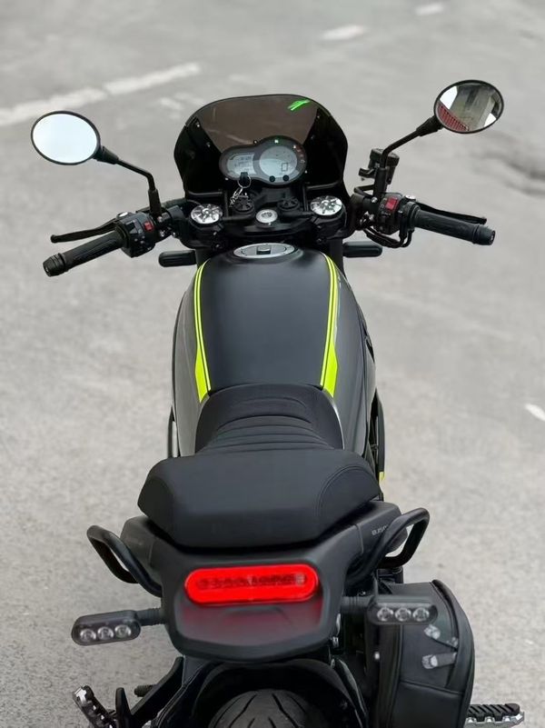 二手贝纳利幼狮 Leoncino 500