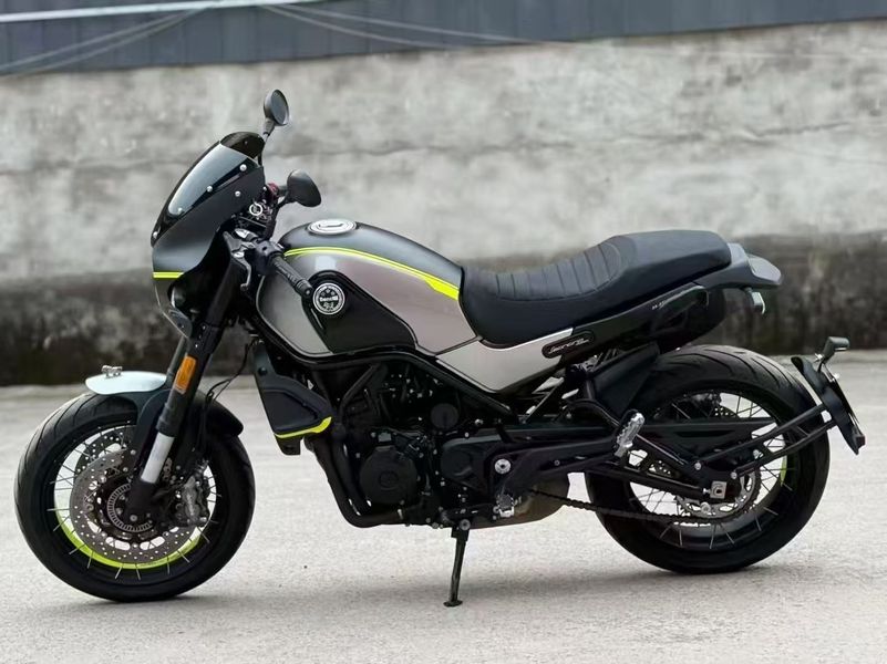 二手贝纳利幼狮 Leoncino 500