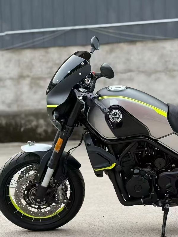 二手贝纳利幼狮 Leoncino 500