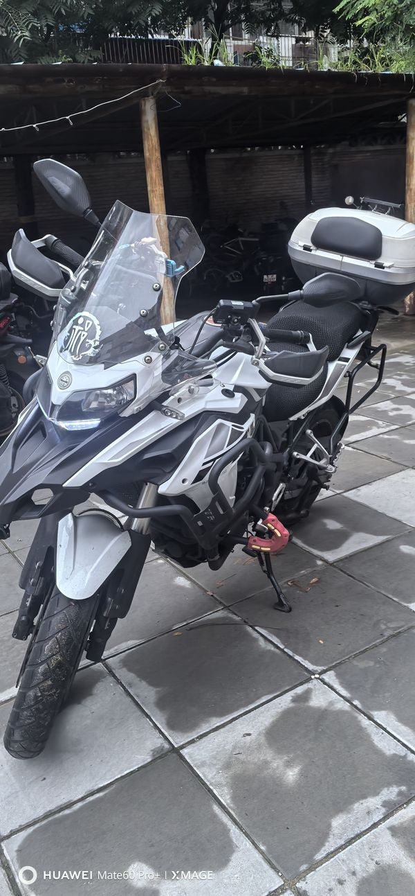 二手贝纳利金鹏 TRK502