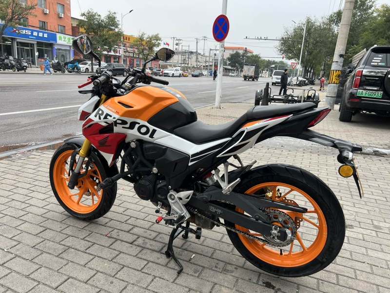 二手五羊本田CB190R 暴锋眼