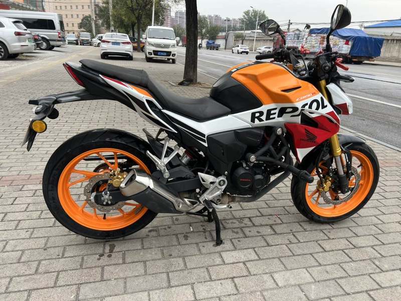 二手五羊本田CB190R 暴锋眼