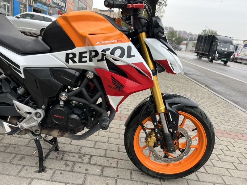 二手五羊本田CB190R 暴锋眼