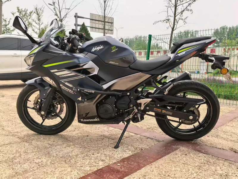 二手川崎Ninja 400