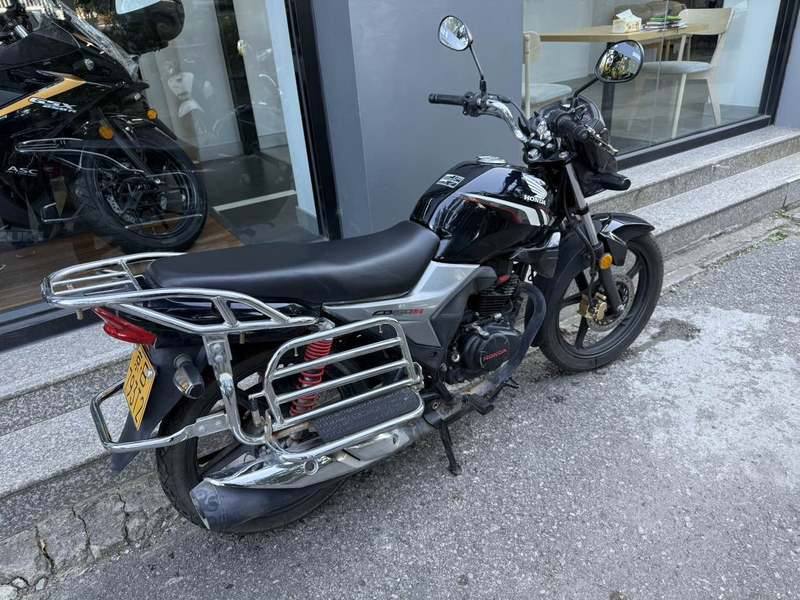 二手五羊本田CB150S雄帅