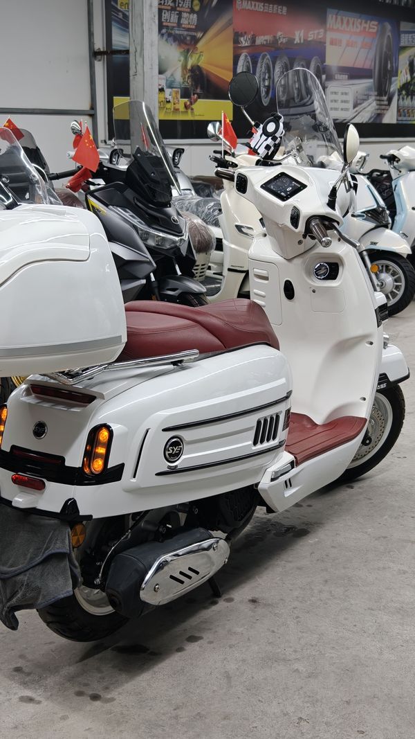 二手三業喀秋莎