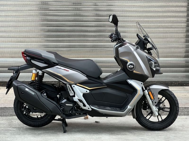 二手QJMOTOR鸿250ADV