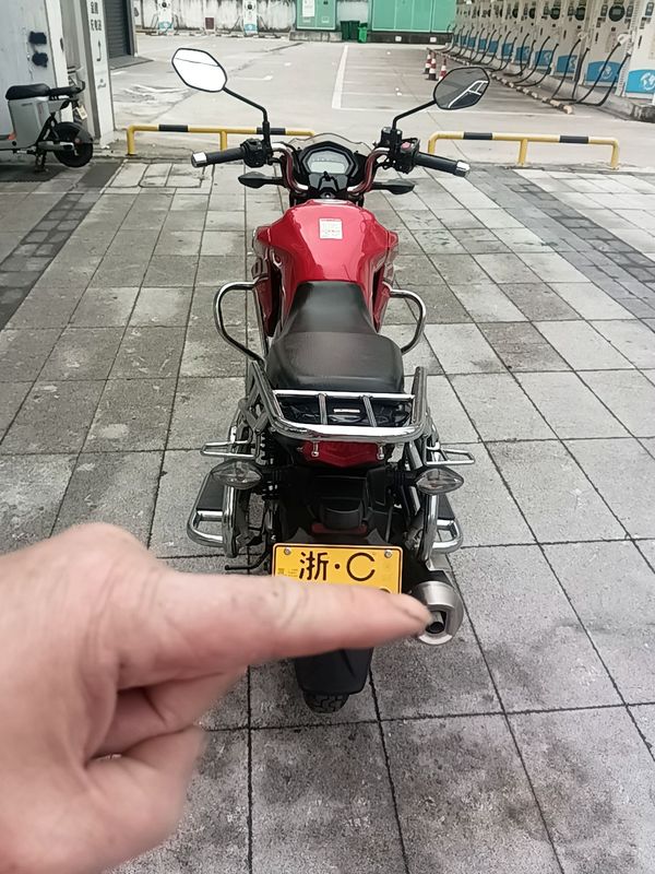 二手豪爵DKS150
