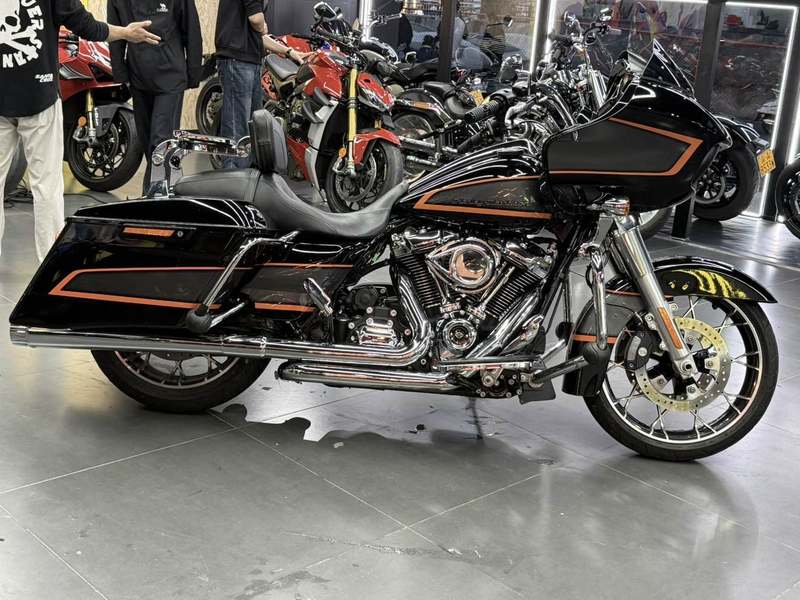 二手哈雷戴维森公路滑翔 Road Glide