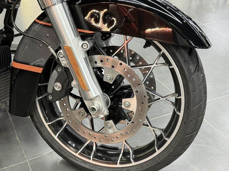 二手哈雷戴维森公路滑翔 Road Glide