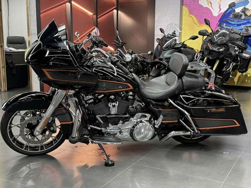 二手哈雷戴维森公路滑翔 Road Glide