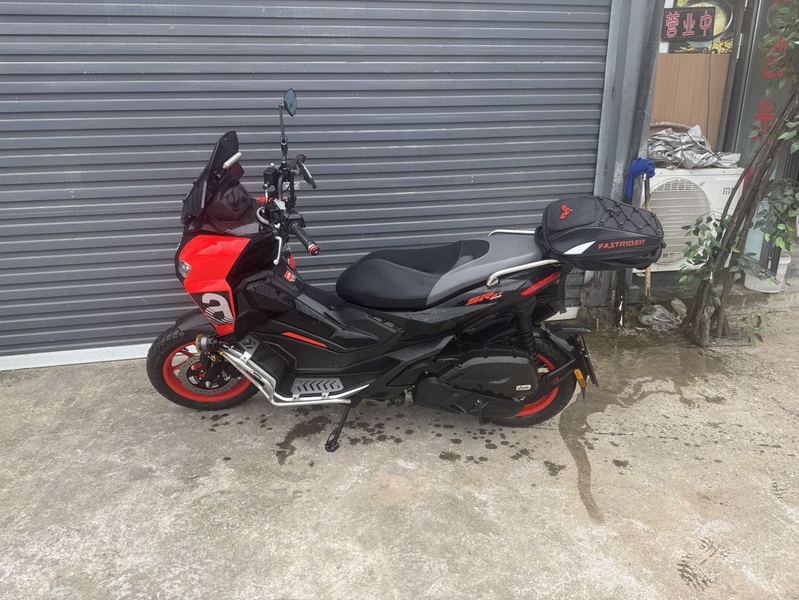 二手阿普利亚SR GT 200