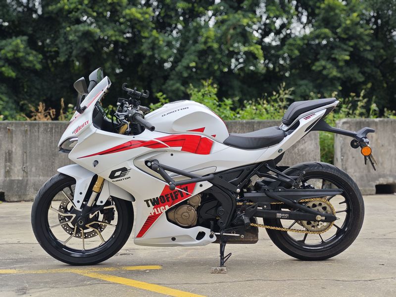 二手QJMOTOR赛250