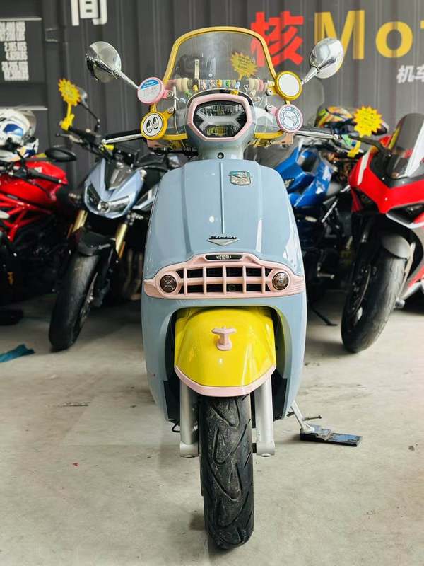 二手维多利亚Sixties 300i