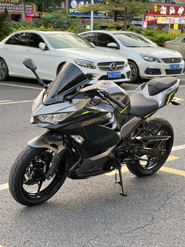 二手川崎Ninja 400