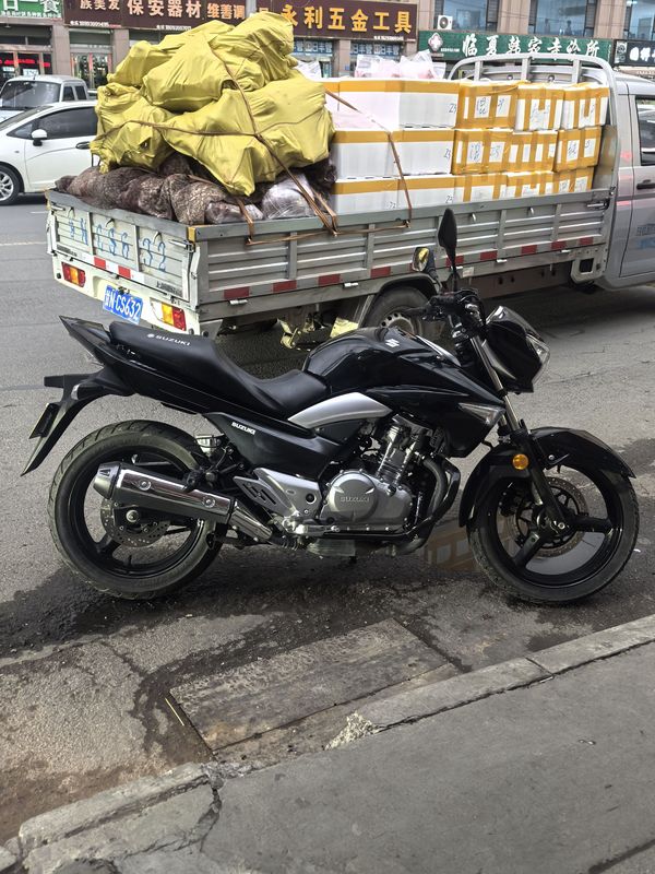 二手豪爵铃木骊驰 GW250