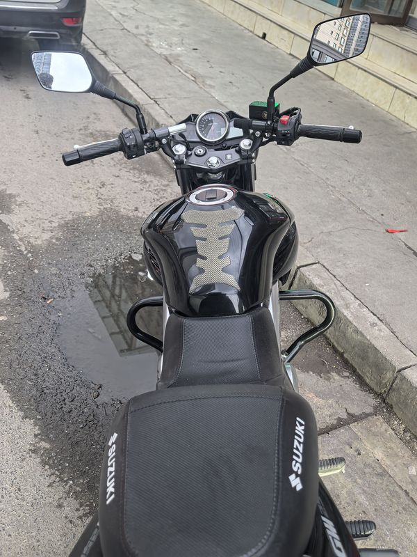 二手豪爵铃木骊驰 GW250