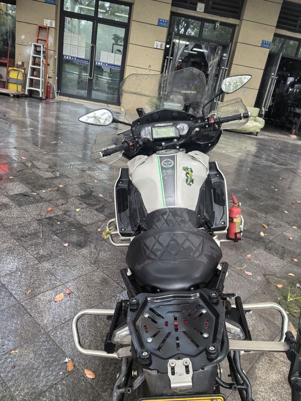 二手贝纳利600GC