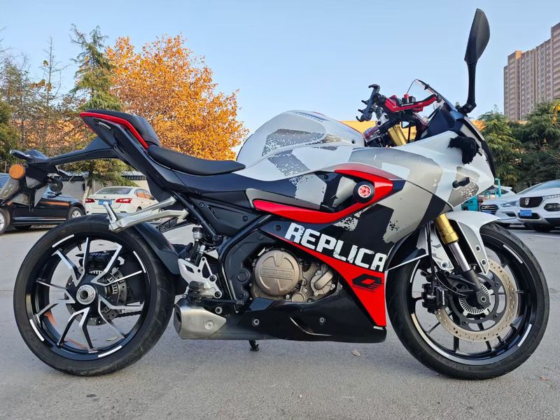 二手QJMOTOR赛250