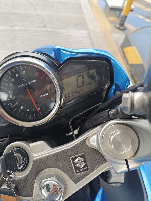 二手豪爵铃木骊驰 GW250