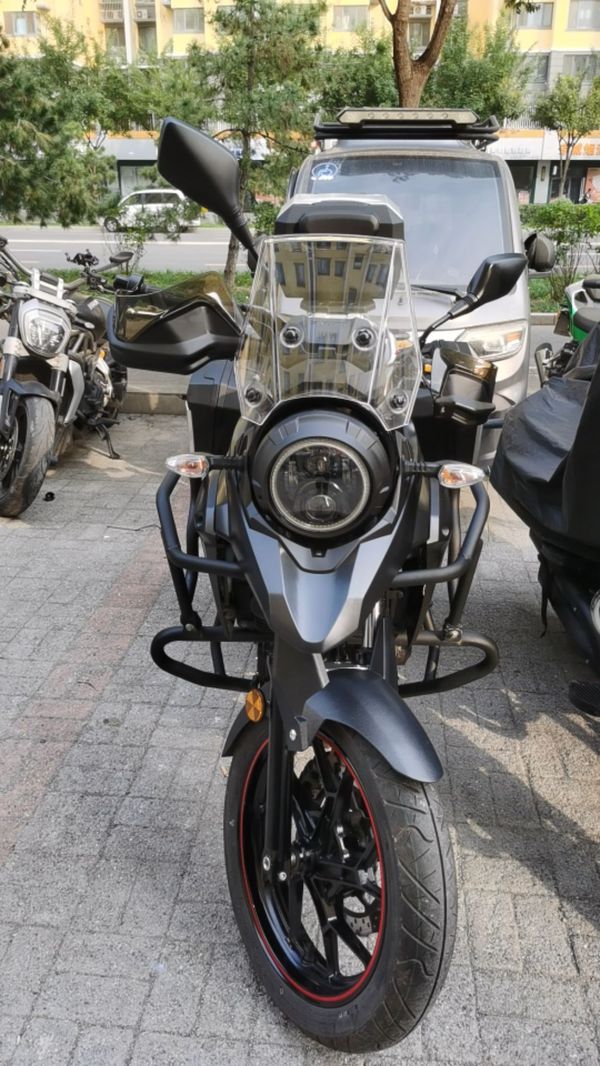 二手豪爵铃木DL250
