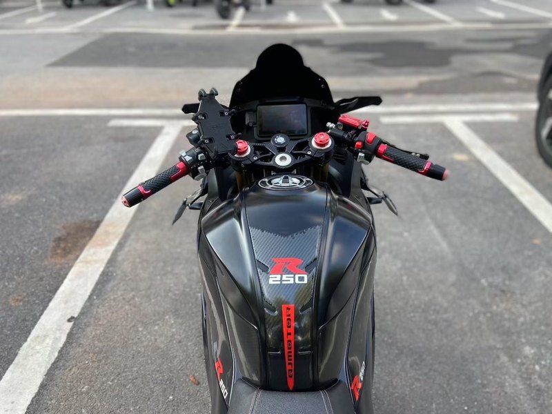 二手QJMOTOR赛250