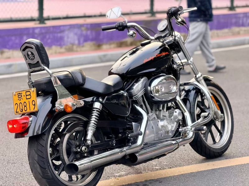 二手哈雷戴维森883L SuperLow