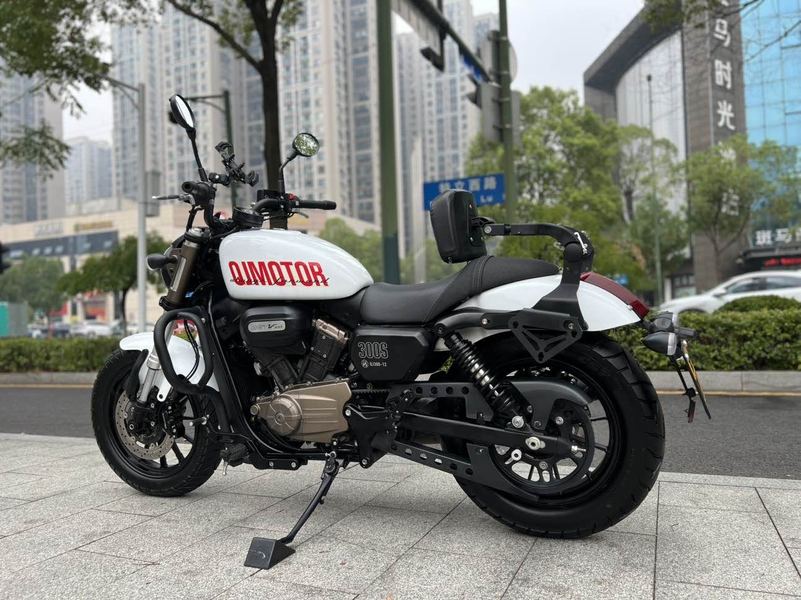 二手QJMOTOR闪300