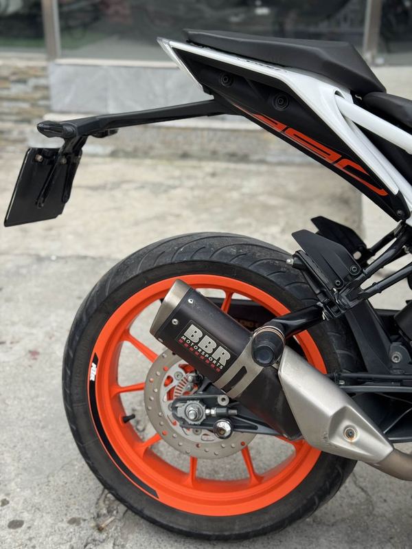 二手KTMR2R390 Duke